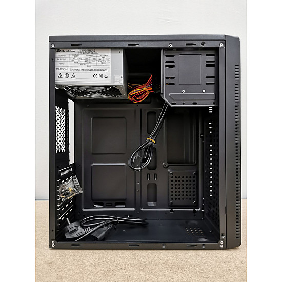 Stars Solutions KUCISTE K04 500W 2xUSB3.0 Stars Solutions KUCISTE K04 500W 2xUSB3.0