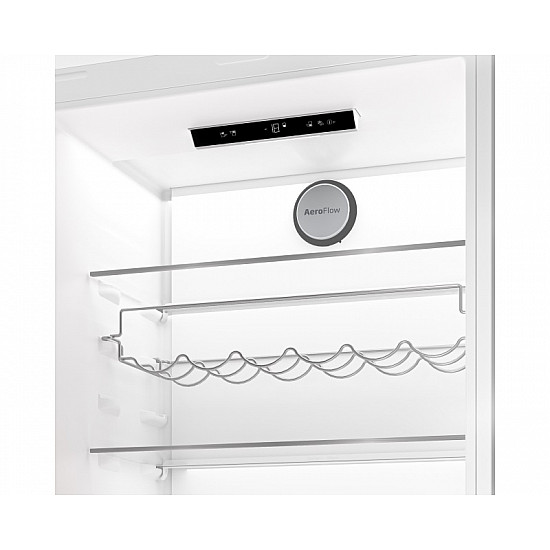 BEKO BCNE 400 E40SN ugradni frižider