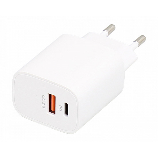E-GREEN Superbrzi strujni punjač sa USB3.0 i USB 3.1 tipC ulazom 5V, 3A E-GREEN Superbrzi strujni punjač sa USB3.0 i USB 3.1 tipC ulazom 5V, 3A